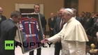 Holy See: See Pope Francis meet the German Champions Bayern Munich